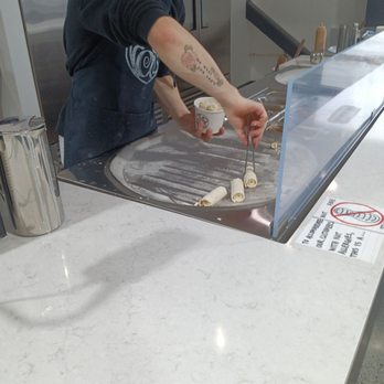 Cryo Rolls - Ice Cream & Frozen Yogurt Near Me - Bellingham, Washington