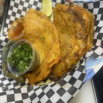 Spicy Wheels - Quesabirria - Food Trucks Near Me Spicy Wheels - Quesabirria - Food Trucks Near Me
