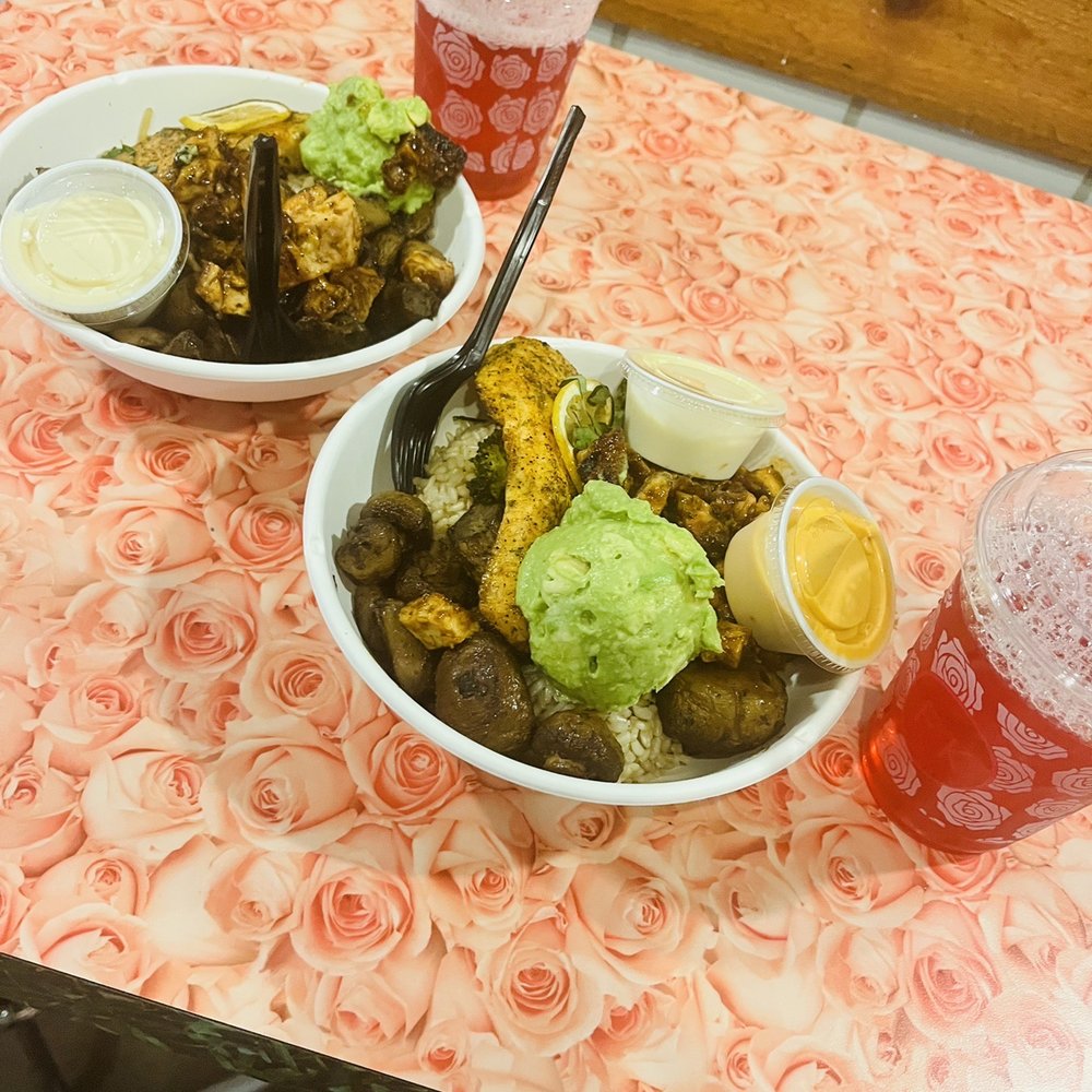 Fresh Kitchen - two bowls of food on a table - New American Near Me - Sarasota, Florida Fresh Kitchen - two bowls of food on a table - New American Near Me - Sarasota, Florida