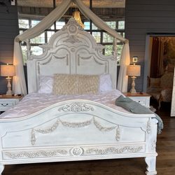 Bolt Farm Treehouse