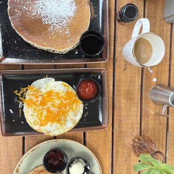 CAYA Restaurant - eggs, toast, pancake + coffee breakfast - Breakfast & Brunch Near Me - Goleta, California