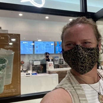 Sharetea - Outside share tea. Masks required inside and if there are more than 2 in store you're asked to wait outside for your order. - Bubble Tea Near Me - Honolulu, Hawaii Sharetea - Outside share tea. Masks required inside and if there are more than 2 in store you're asked to wait outside for your order. - Bubble Tea Near Me - Honolulu, Hawaii