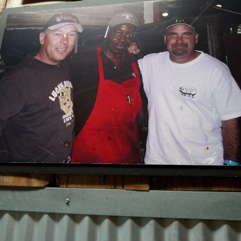 Smokin' Mo's Barbecue - Which one is Mo tho? - Barbeque Near Me - Chico, California