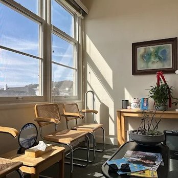 220 Dentistry - Waiting room - General Dentistry Near Me - San Francisco, California 220 Dentistry - Waiting room - General Dentistry Near Me - San Francisco, California