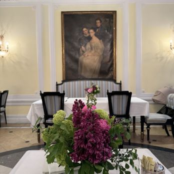 Ladurée - Tea Rooms Near Me - New York, New York