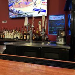 Twisters Bar & Grill - Bar view