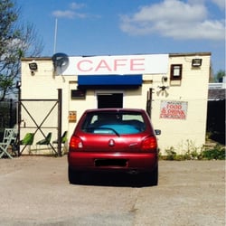 Daves Cafe - The front of the Cafe. Windows are being put in soon.