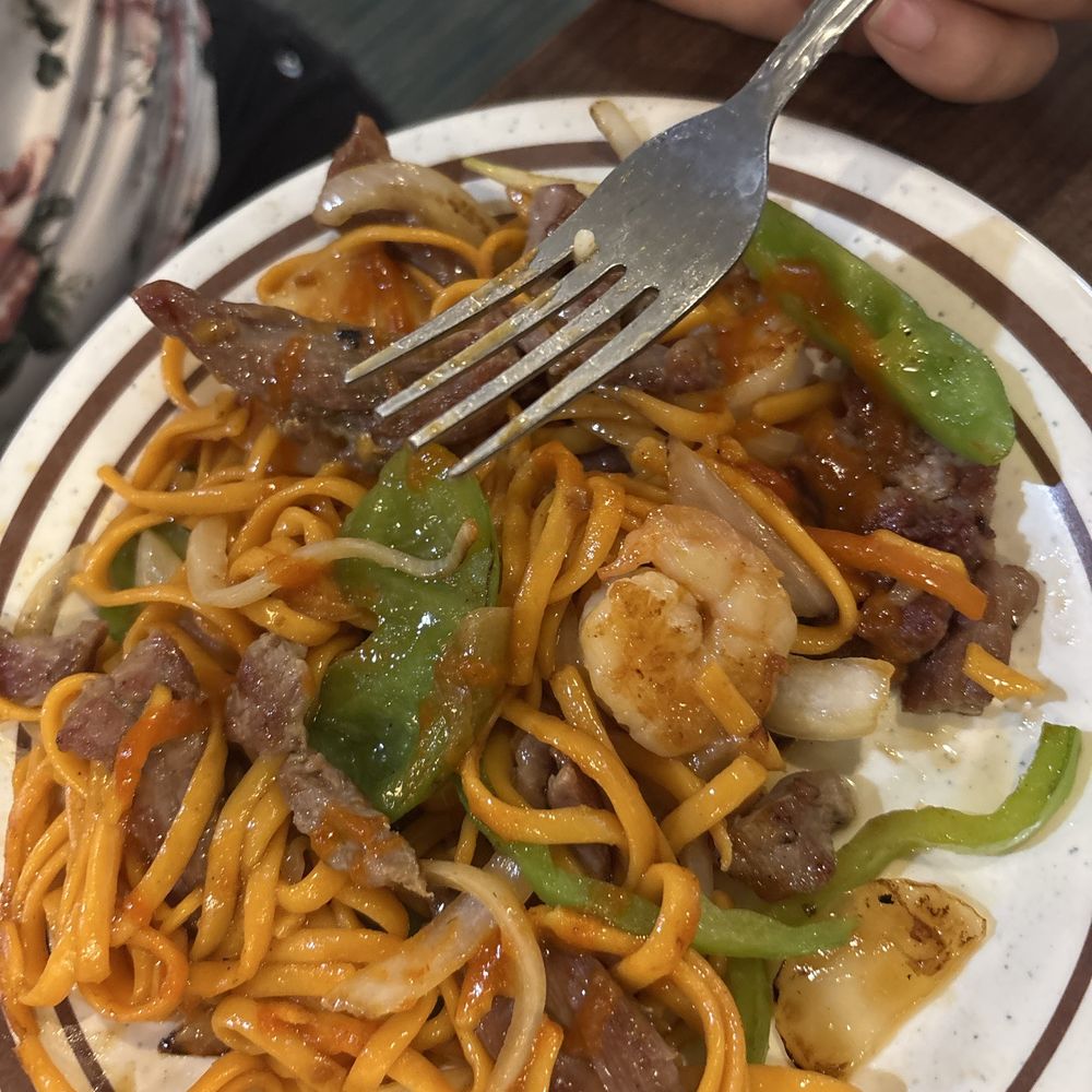 The food from the buffet