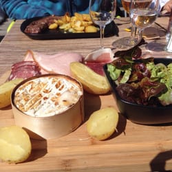 La Cachette Gourmande - Boîte chaude charcuterie salade