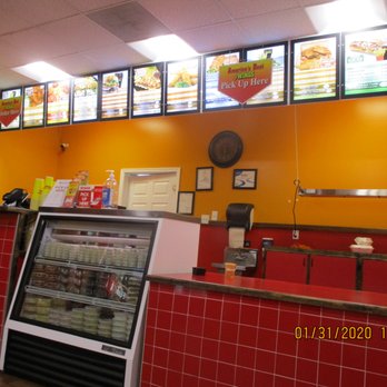Americas Best Wings - America's Best Wings / Finlay: Ordering counter - Chicken Wings Near Me - Richmond, Virginia