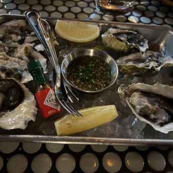 Lost Resort - Fresh Oysters - American Near Me - San Francisco, California Lost Resort - Fresh Oysters - American Near Me - San Francisco, California