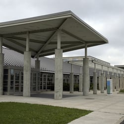 Lawndale Christian Health Center - This is the outside entrance to Homan Square Community Center.