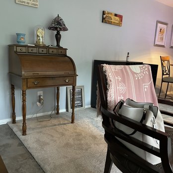 Carpet Palace - Foyer and new carpet - Carpeting Near Me - Glen Burnie, Maryland