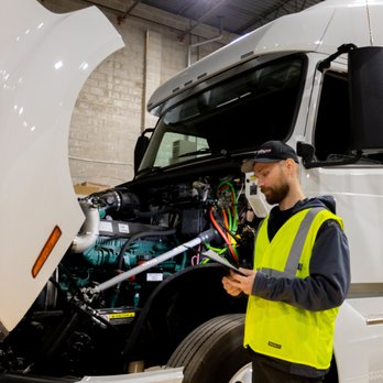 Union Express - Commercial Truck Repair Near Me - Lake Zurich, Illinois Union Express - Commercial Truck Repair Near Me - Lake Zurich, Illinois