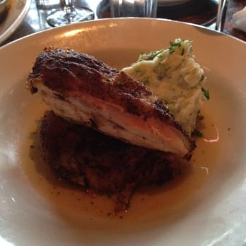 Rutherford Grill - Rotisserie chicken with mashed potatoes - American Near Me - Rutherford, California