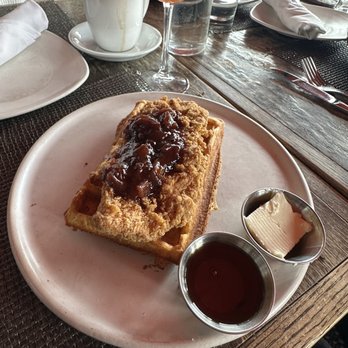 Akasha - Fried Chicken & Waffles - Caterers Near Me - Culver City, California Akasha - Fried Chicken & Waffles - Caterers Near Me - Culver City, California