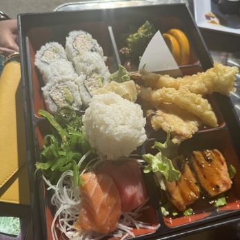 Hanabi Sushi - Sushi Bars Near Me - Martinez, California