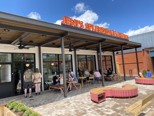 Jeni's Splendid Ice Creams by null