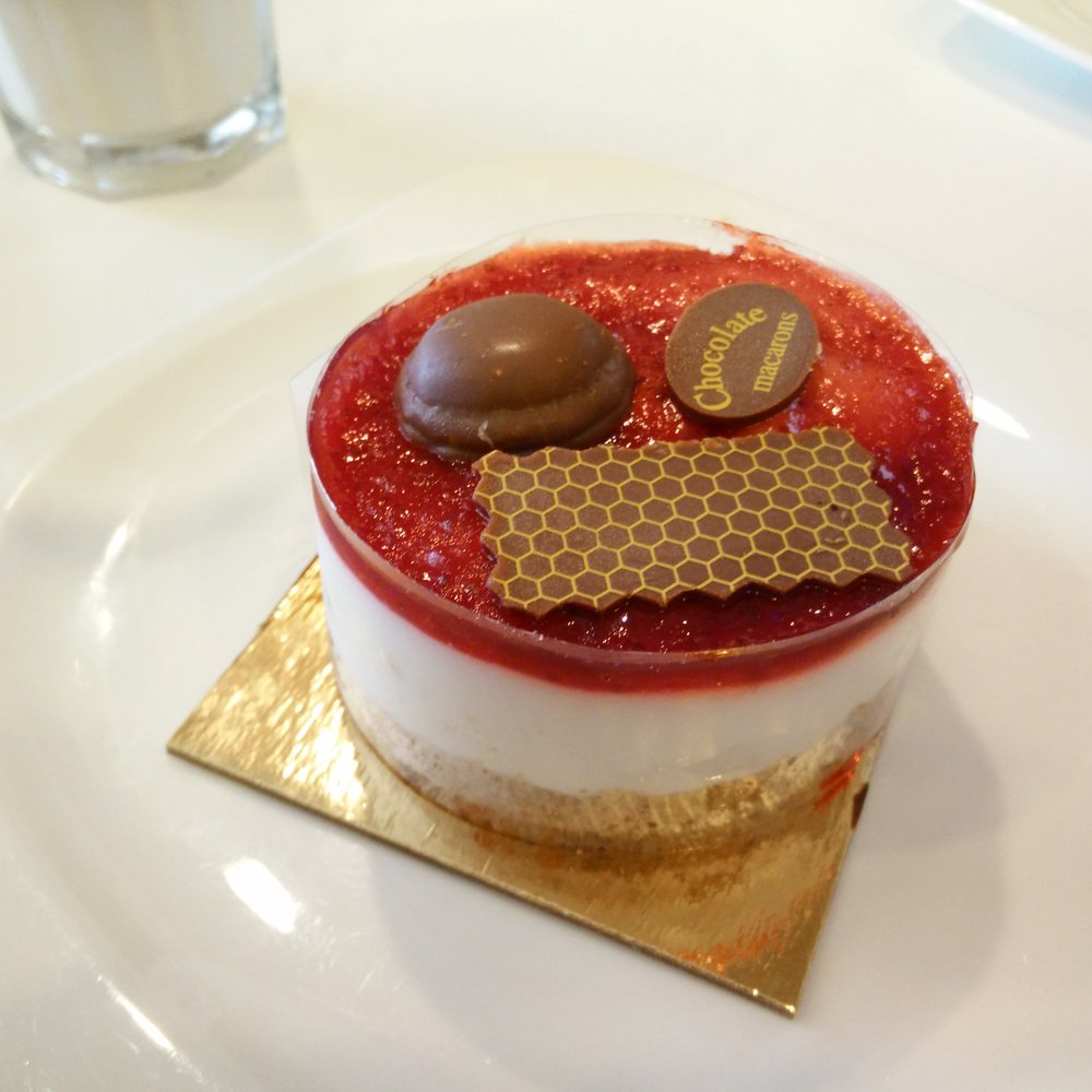 La Boheme - Strawberry cheesecake - Coffee & Tea Near Me - Toronto, Ontario La Boheme - Strawberry cheesecake - Coffee & Tea Near Me - Toronto, Ontario