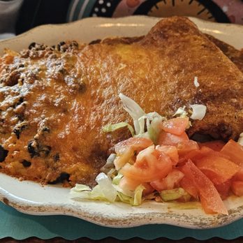 El Toro Mexican Restaurant - a plate of mexican food on a table - Mexican Near Me - Alachua, Florida El Toro Mexican Restaurant - a plate of mexican food on a table - Mexican Near Me - Alachua, Florida
