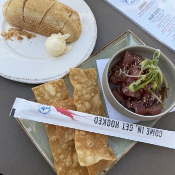 Bluewater Grill - Bread and ahi tuna - Seafood Near Me - Avalon, California