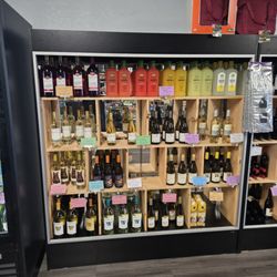3 Monkeys Smoke & Vape shop - White Wine