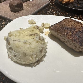 Outback Steakhouse - Center-Cut Sirloin* (6 oz) - Steakhouses Near Me - Winston-salem, North Carolina Outback Steakhouse - Center-Cut Sirloin* (6 oz) - Steakhouses Near Me - Winston-salem, North Carolina