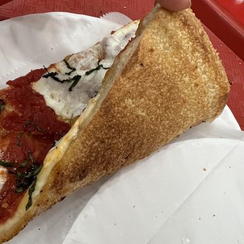 La vista Pizza - Cornmeal dusted crust - Pizza Near Me - New York, New York La vista Pizza - Cornmeal dusted crust - Pizza Near Me - New York, New York