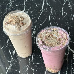 Banana Nut with Oatmilk (left) Licuado de Granos with soymilk (right) Banana Nut with Oatmilk (left) Licuado de Granos with soymilk (right)