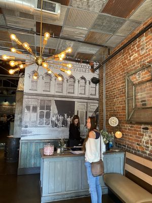 The Exchange Pub + Kitchen by null