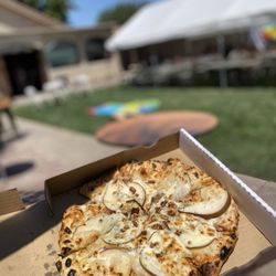 Paul's Rustic Oven - Pear Gorgonzola pizza