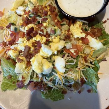 Archer's Tavern - House Salad - American Near Me - Centerville, Ohio Archer's Tavern - House Salad - American Near Me - Centerville, Ohio