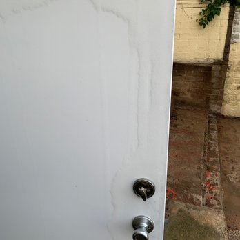 Top Notch Termite Company - Permanent water staining (AFTER I painted over it) and swelling. - Pest Control Near Me - San Diego, California