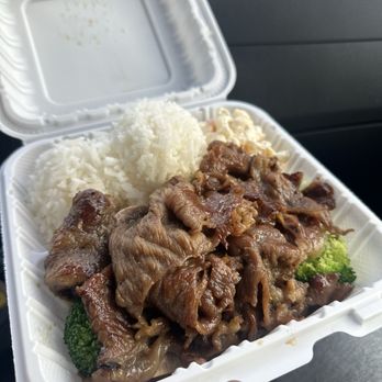 Yummy Hawaiian BBQ - BBQ beef & short ribs (the best) - Hawaiian Near Me - Clayton, California Yummy Hawaiian BBQ - BBQ beef & short ribs (the best) - Hawaiian Near Me - Clayton, California