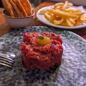 Cañete - Steak tartare - Tapas/Small Plates Near Me - Barcelona, B Cañete - Steak tartare - Tapas/Small Plates Near Me - Barcelona, B