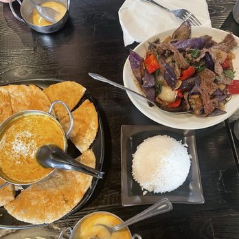 Buddha Thai Bistro - Roti curry and Eggplant S'il Vous Plait - Thai Near Me - Vacaville, California