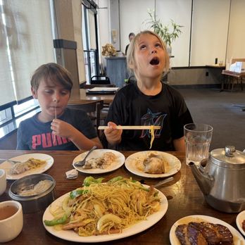 Kon Chau Restaurant - Singapore Curry Noodles are so good my 6yo eyes are rolling back in her head. Both request the "spicy spaghetti " - Dim Sum Near Me - Miami, Florida Kon Chau Restaurant - Singapore Curry Noodles are so good my 6yo eyes are rolling back in her head. Both request the "spicy spaghetti " - Dim Sum Near Me - Miami, Florida