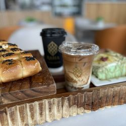 Raha Coffee House - Bee bites, Raha signature latte, pistachio cake