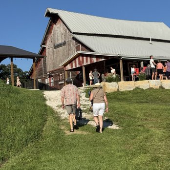 Luna Valley Pizza Farm - Where the pizzas are baked - Pizza Near Me - Decorah, Iowa