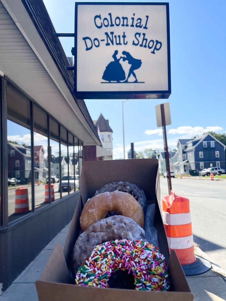 COLONIAL DONUT SHOP Updated September 2024 54 Photos & 73 Reviews