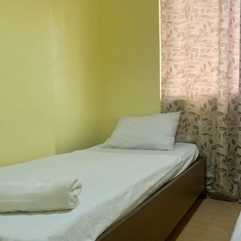Cebrian Guest House - 2nd room - Guest Houses Near Me - Nasipit, AGN