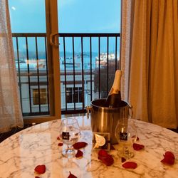 Majestic Inn & Spa - Romance package