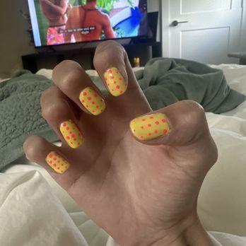 LV Nails - Nail Salons Near Me - Osage Beach, Missouri