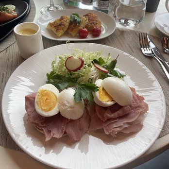 Miru - Classic Eggs Benedict - Japanese Near Me - Chicago, Illinois Miru - Classic Eggs Benedict - Japanese Near Me - Chicago, Illinois