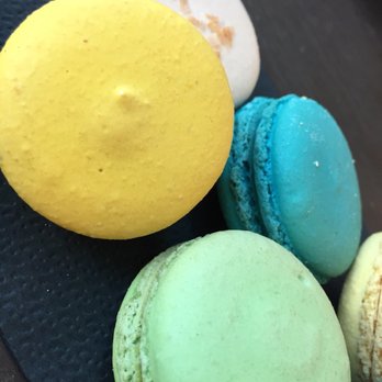 Pretty Sweet - 08.01.18  macarons - Cupcakes Near Me - Folsom, California