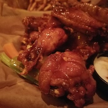 Bronx Alehouse - Thai Chili Wings - American Near Me - Bronx, New York