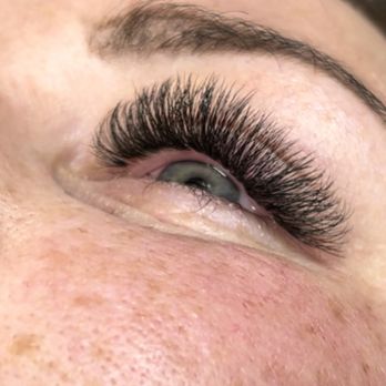 Chic Beauty Bar - Eyebrow Services Near Me - Forest Grove, Oregon