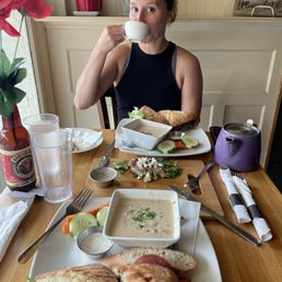 Tuscan Salami , Mushroom, Caramelized Onion & Brie Soup , Large Selection of Hot Teas Tuscan Salami , Mushroom, Caramelized Onion & Brie Soup , Large Selection of Hot Teas