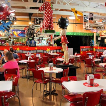 Volo Museum - Betty Boop Burger Bar - Museums Near Me - Volo, Illinois