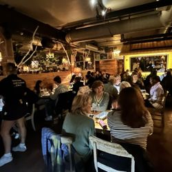EMRY’s Garden - A packed Friday night.